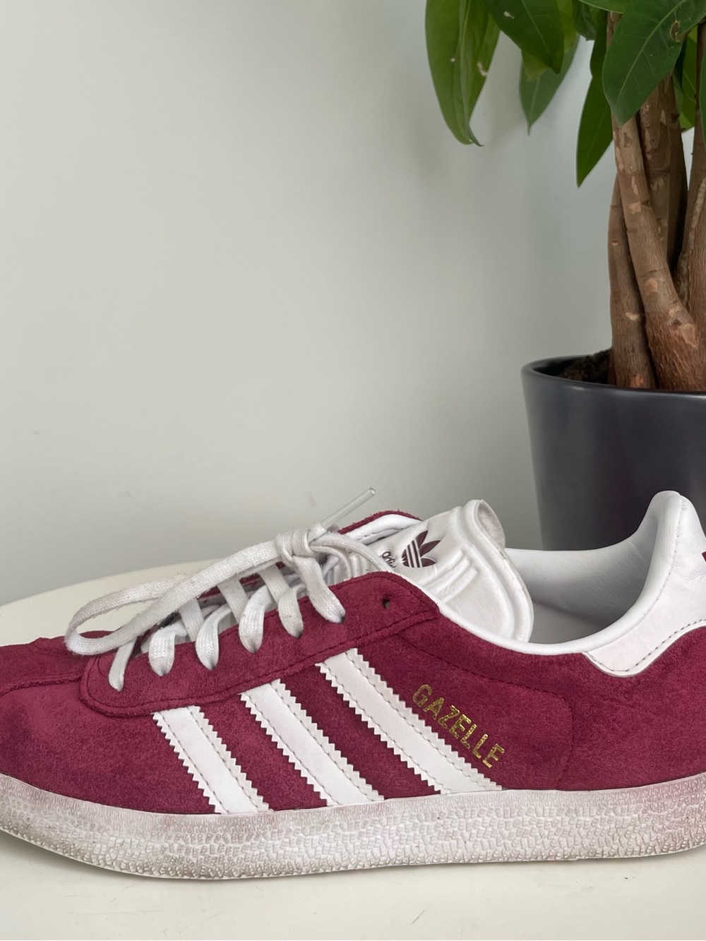 Women Size 7 adidas Gazelle Collegiate Burgundy White Shoes